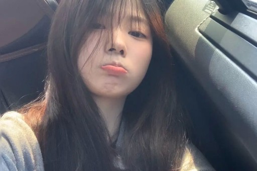 爆姐的饭后八卦:当代艺人的隐秘生活与娱乐圈的真相! 爆姐的饭后八卦:当代艺人的隐秘生活与娱乐圈的真相!