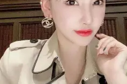 大批明星集体翻车董宇辉遭遇网友：这一次狼真的来了